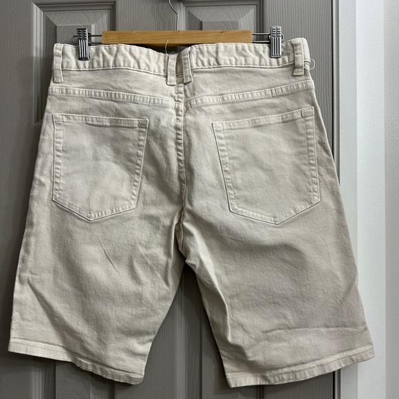 Forever 21 ivory denim shorts size 32 - Picture 3 of 3